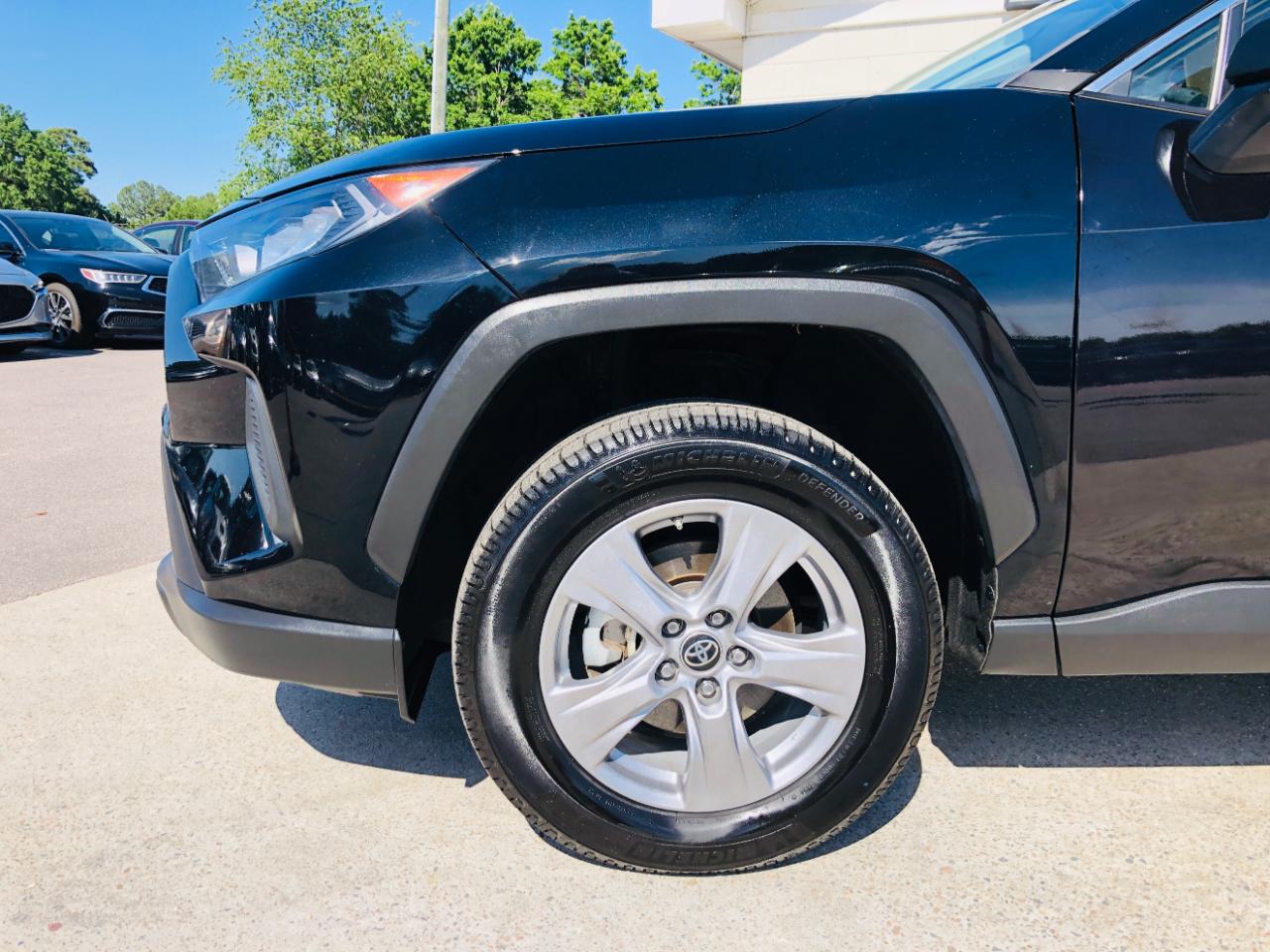 Toyota RAV4 Hybrid LE AWD (Natl) 2022