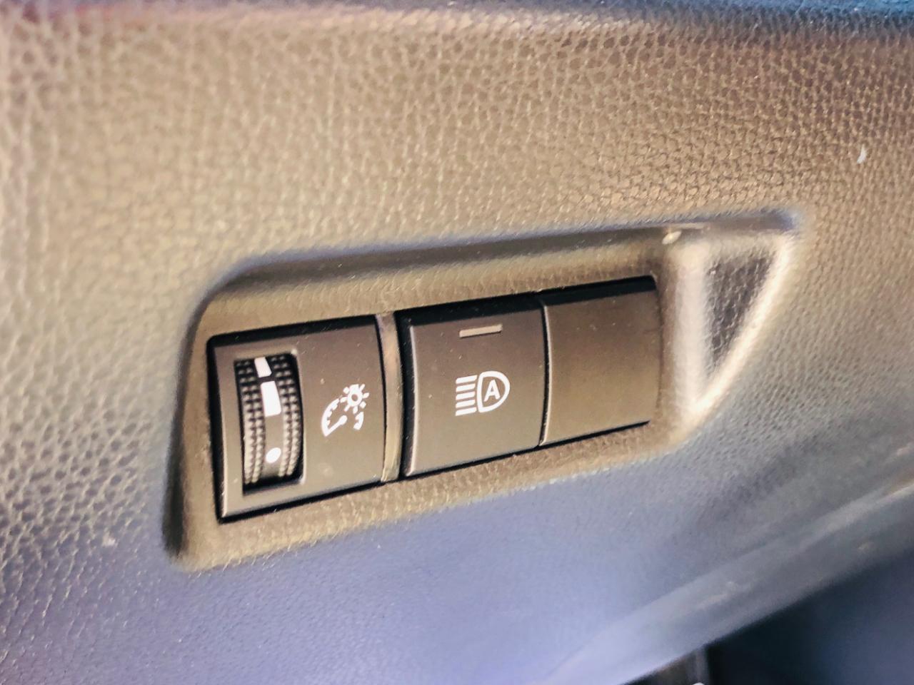 Toyota RAV4 Hybrid LE AWD (Natl) 2022