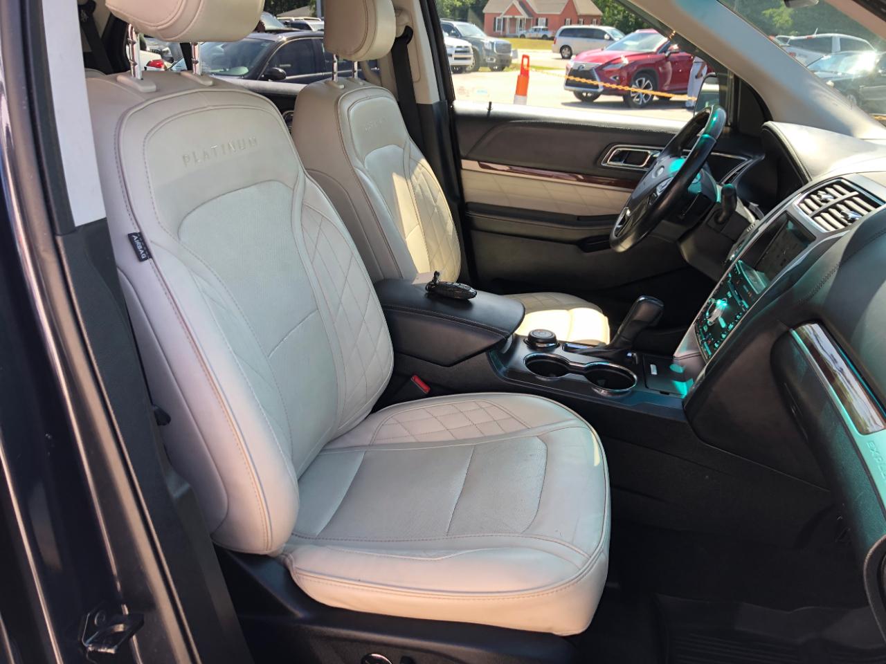 Ford Explorer Platinum 4WD 2017
