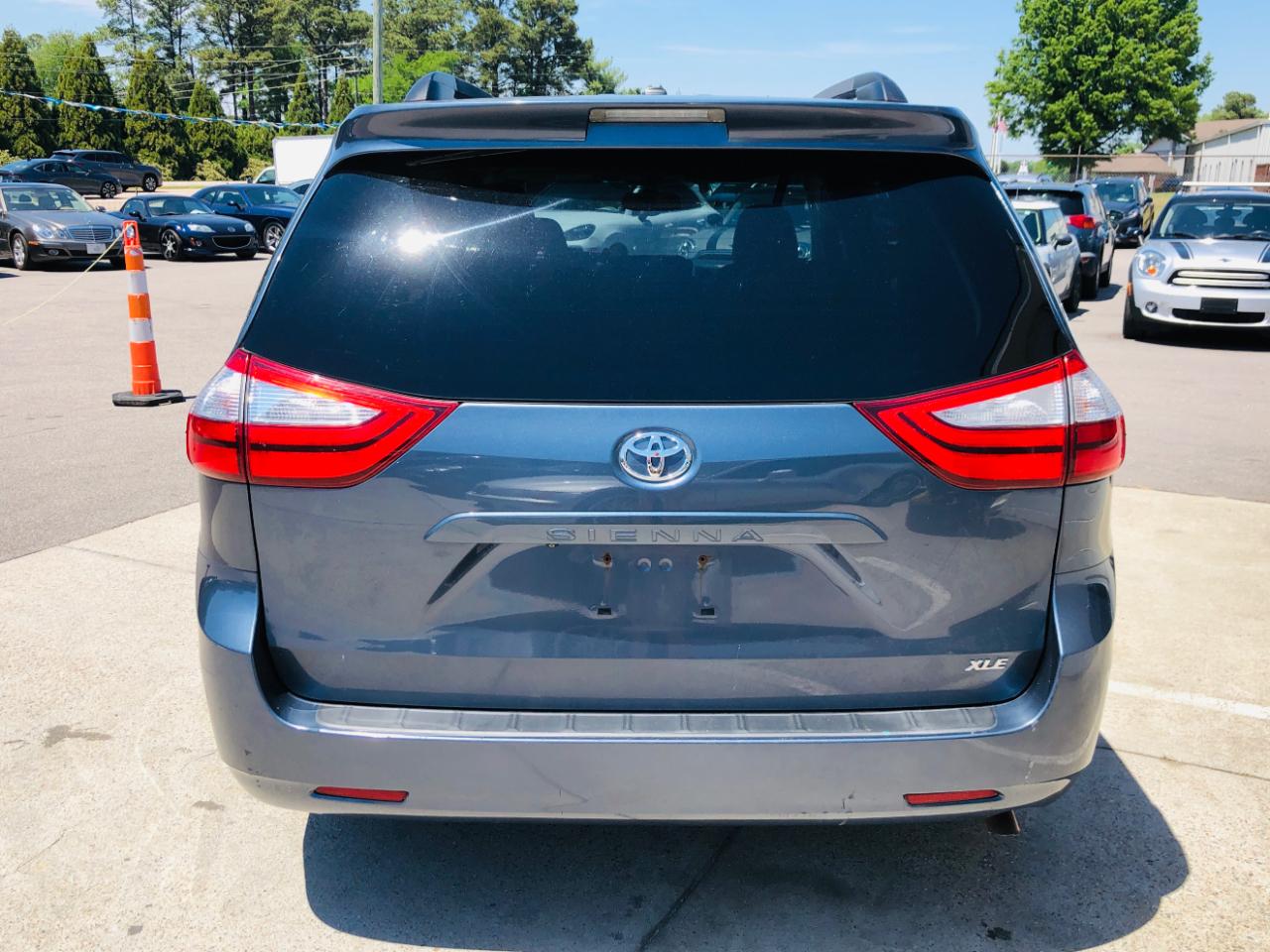 Toyota Sienna 5dr 8-Pass Van XLE Premium FWD (Natl) 2015