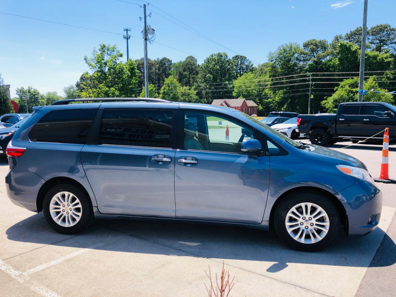 Toyota Sienna 5dr 8-Pass Van XLE Premium FWD (Natl) 2015