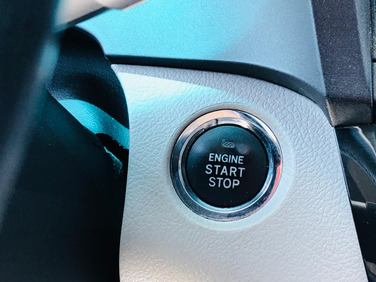 Toyota Sienna 5dr 8-Pass Van XLE Premium FWD (Natl) 2015