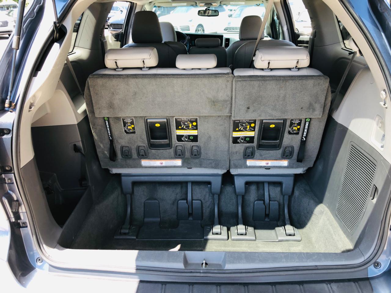 Toyota Sienna 5dr 8-Pass Van XLE Premium FWD (Natl) 2015