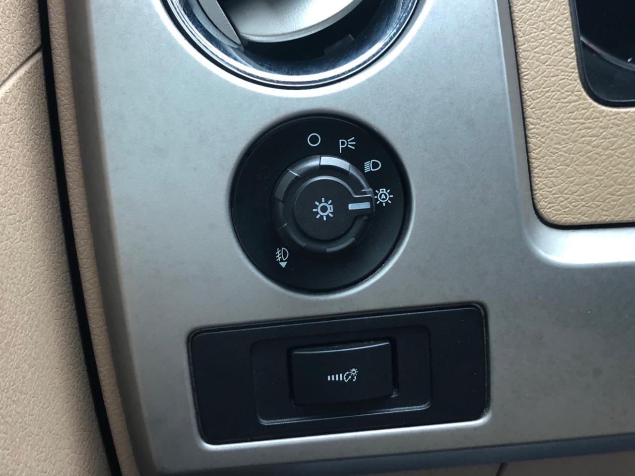 Ford F-150 2WD SuperCrew 145" Lariat 2014