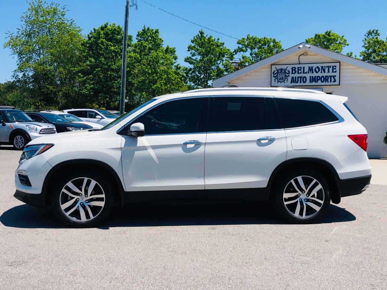 Honda Pilot AWD 4dr Touring w/RES & Navi 2016