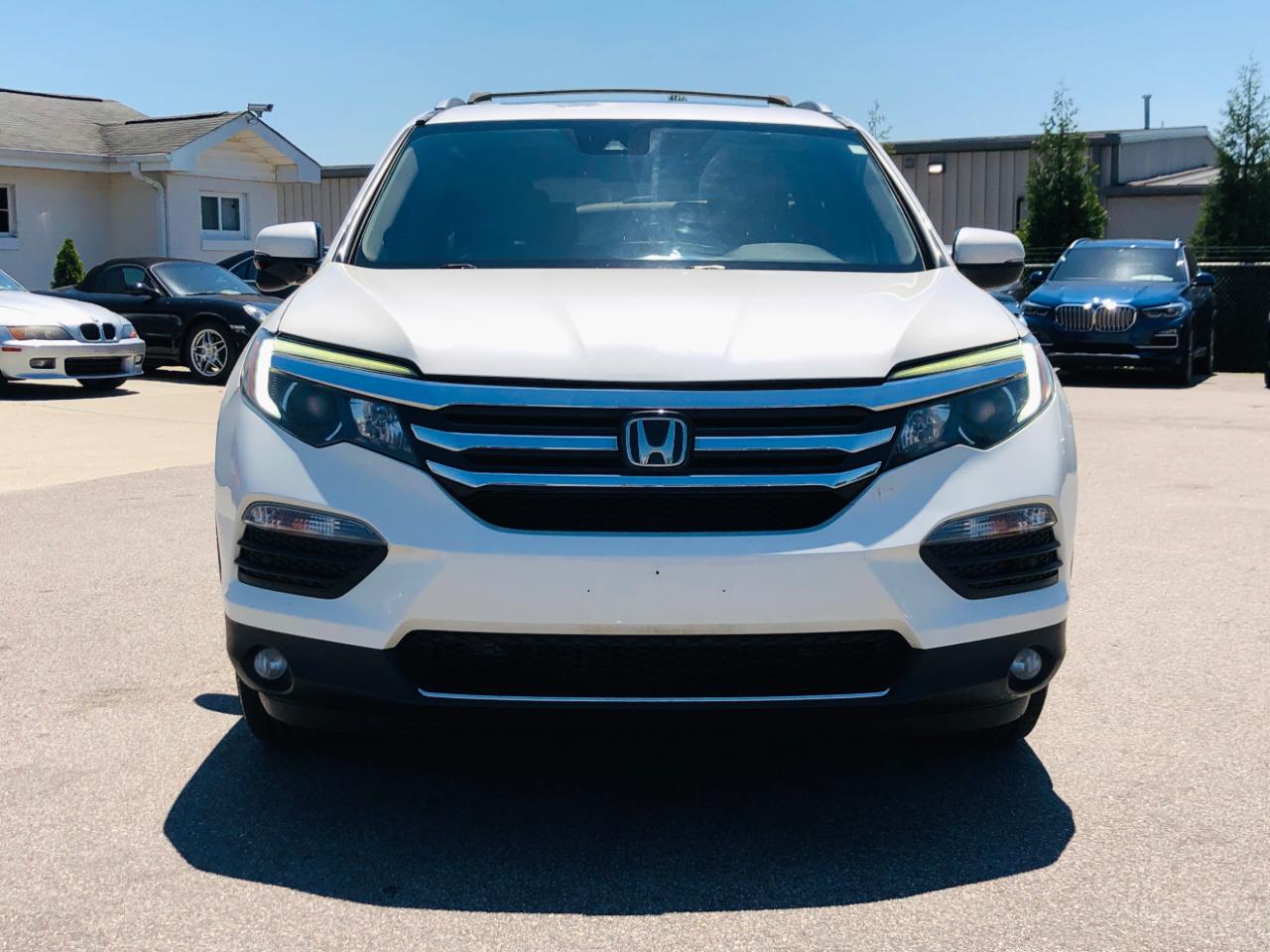 Honda Pilot AWD 4dr Touring w/RES & Navi 2016