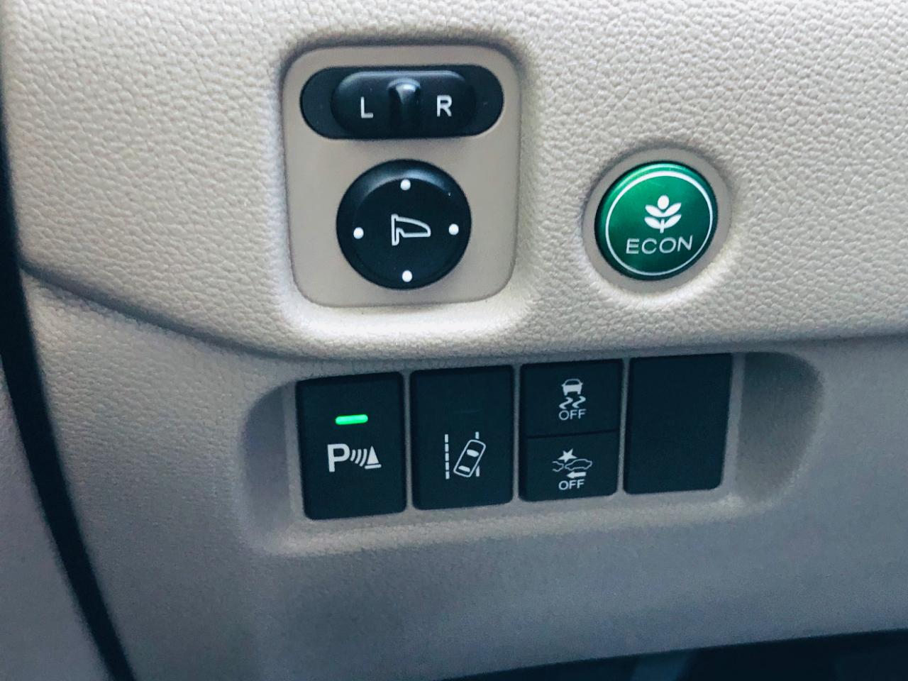 Honda Pilot AWD 4dr Touring w/RES & Navi 2016