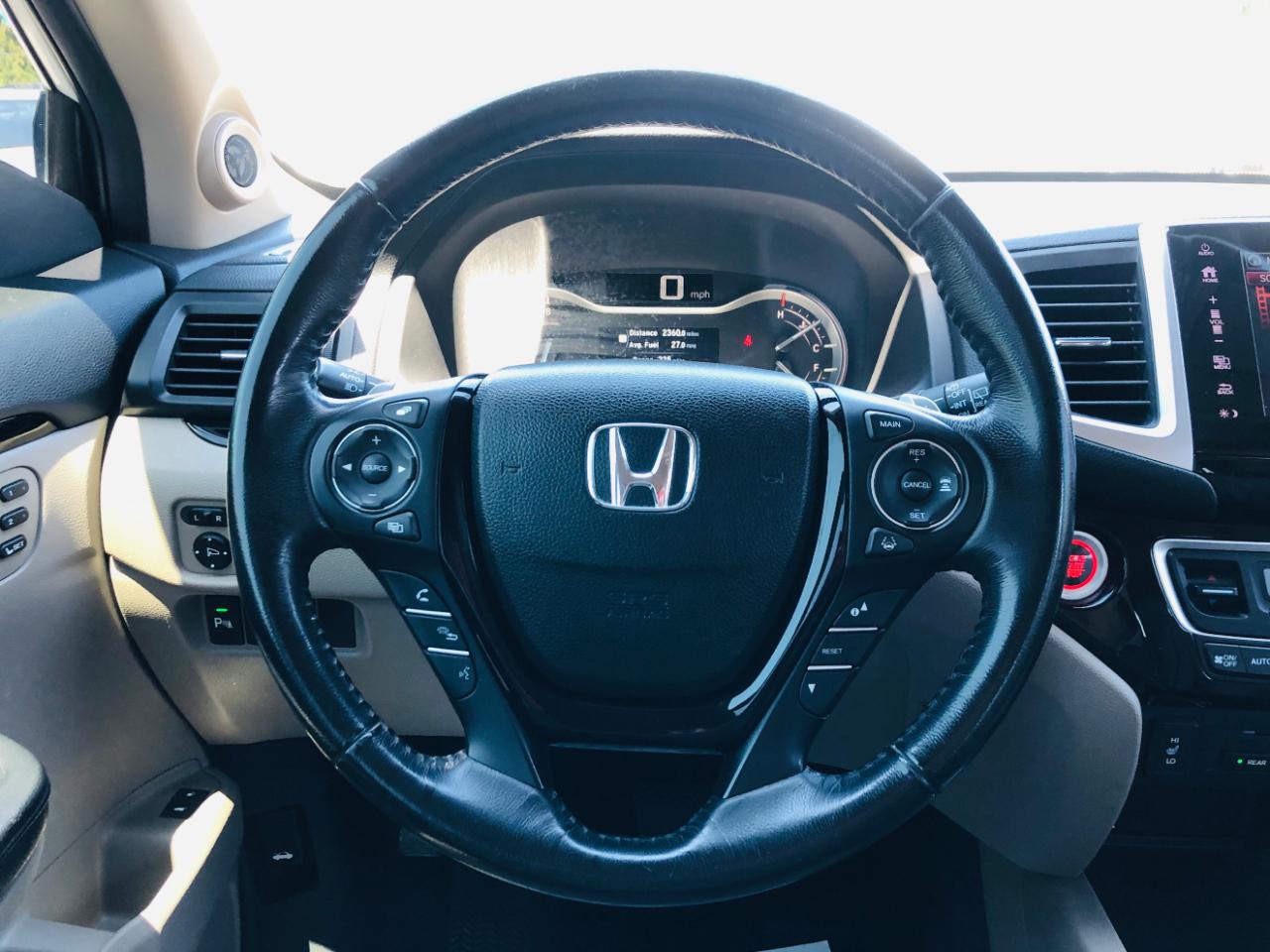 Honda Pilot AWD 4dr Touring w/RES & Navi 2016