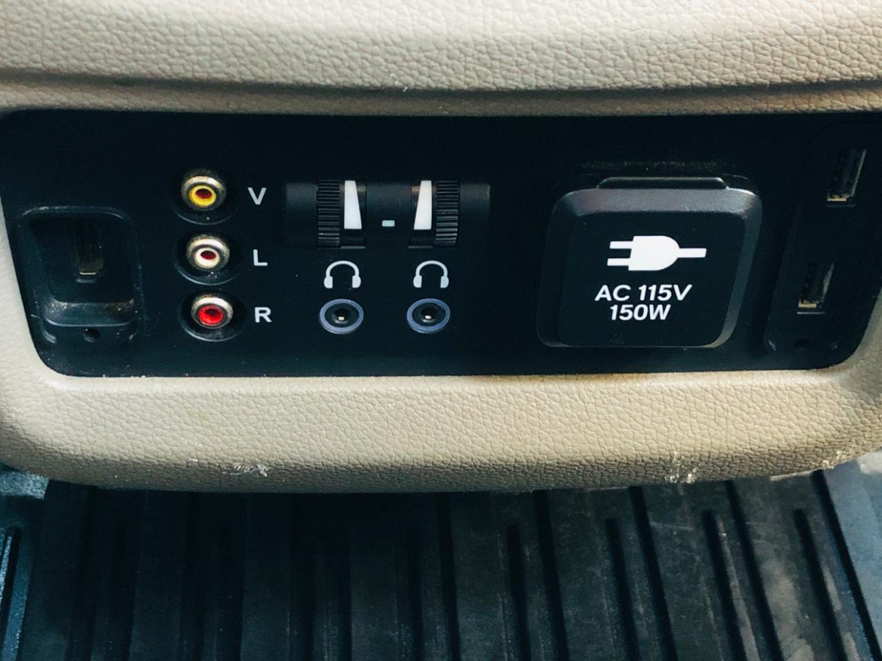 Honda Pilot AWD 4dr Touring w/RES & Navi 2016