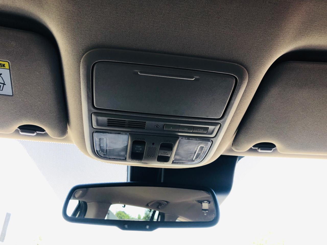 Honda Pilot AWD 4dr Touring w/RES & Navi 2016