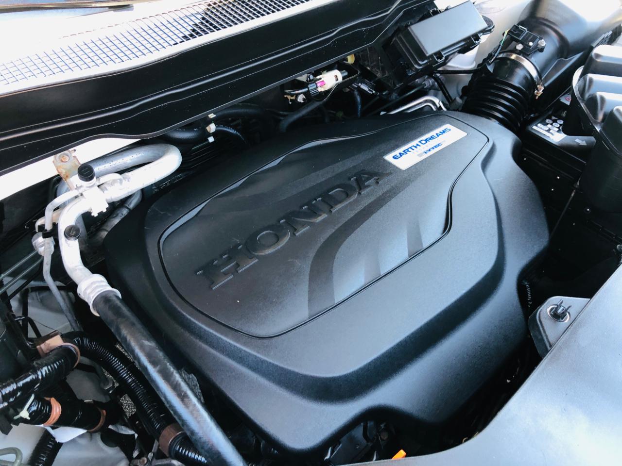 Honda Pilot AWD 4dr Touring w/RES & Navi 2016