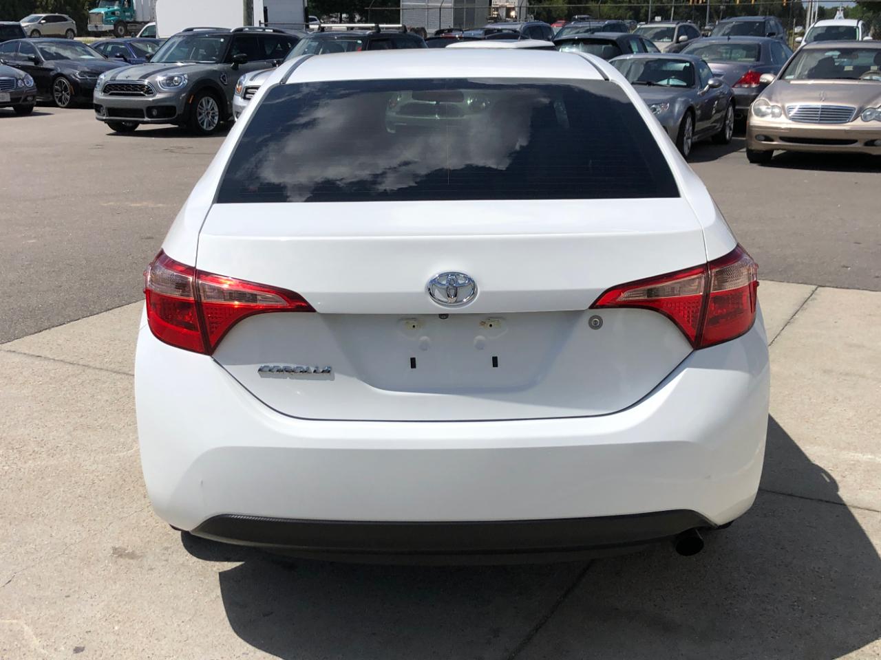 Toyota Corolla L 2019