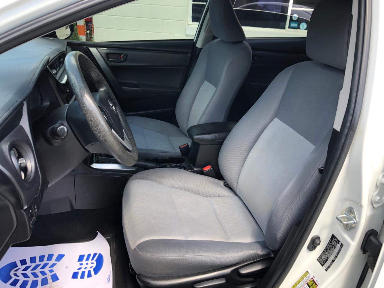 Toyota Corolla L 2019