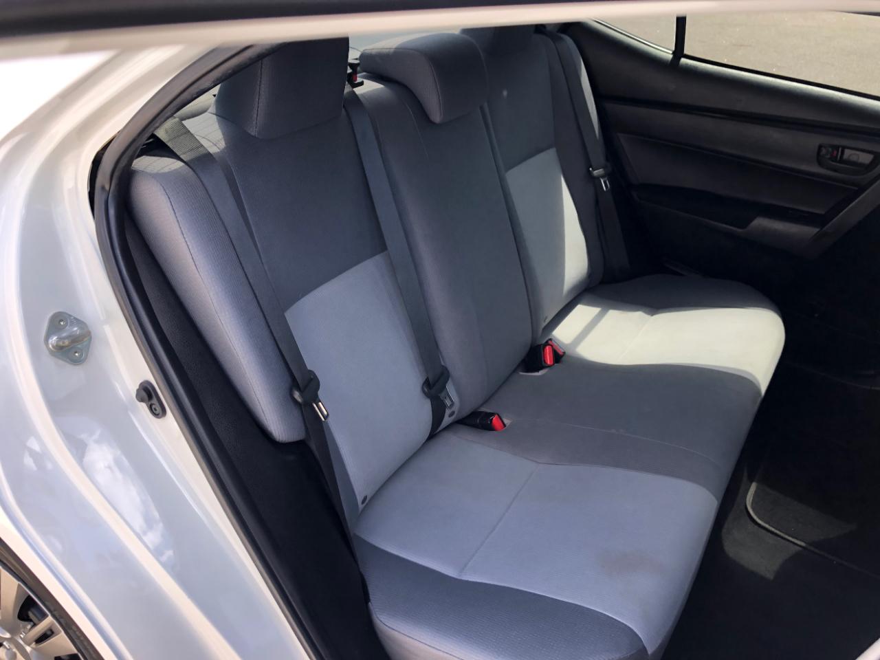 Toyota Corolla L 2019