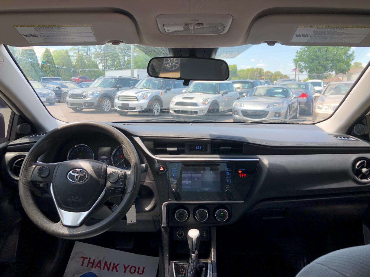Toyota Corolla L 2019
