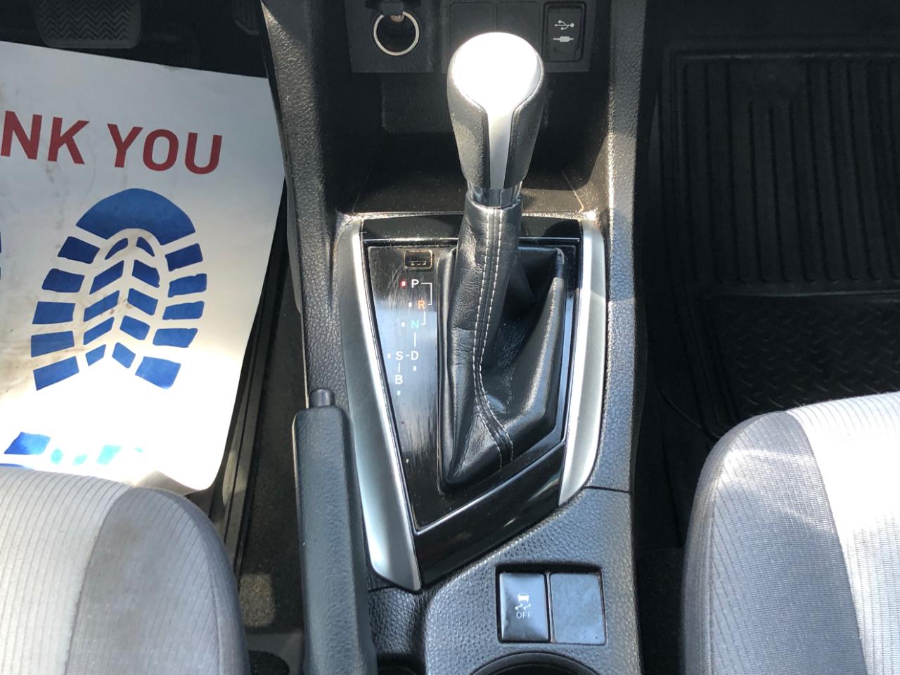 Toyota Corolla L 2019
