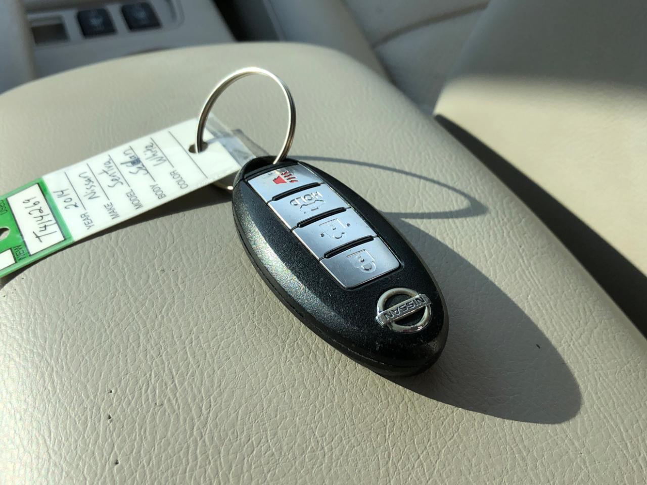 Nissan Sentra 4dr Sdn I4 CVT FE+ SV 2014
