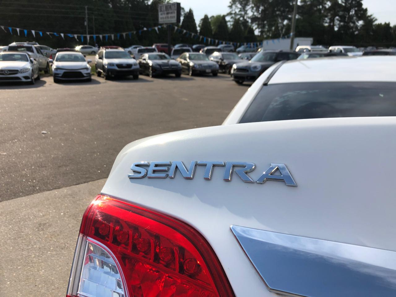 Nissan Sentra 4dr Sdn I4 CVT FE+ SV 2014