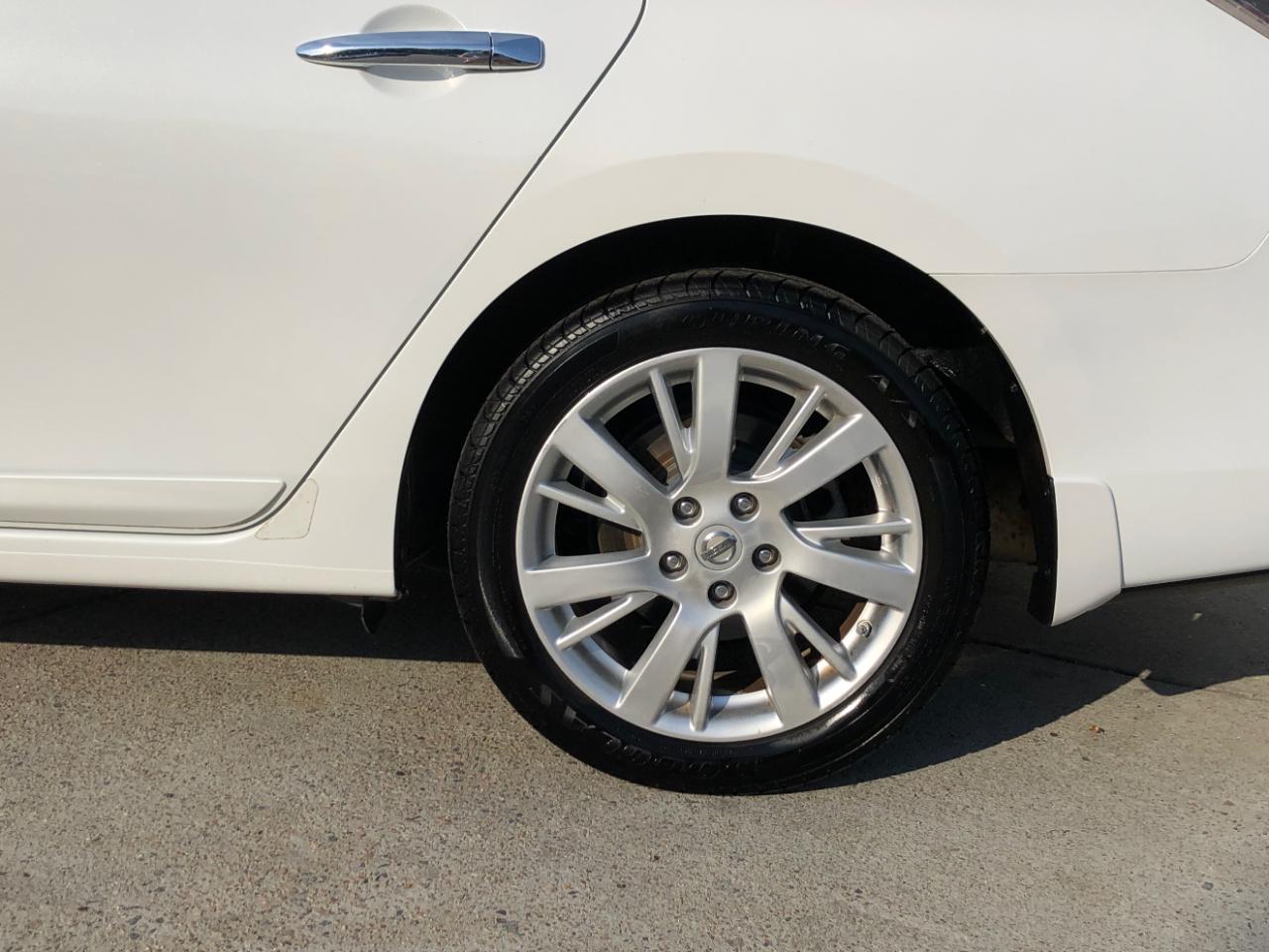 Nissan Sentra 4dr Sdn I4 CVT FE+ SV 2014