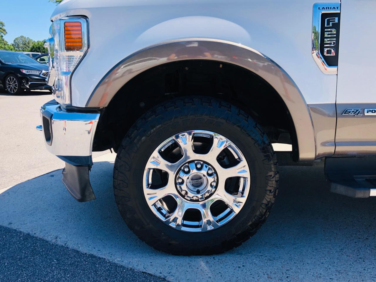 Ford Super Duty F-250 SRW 4WD Crew Cab 156" Lariat 2022
