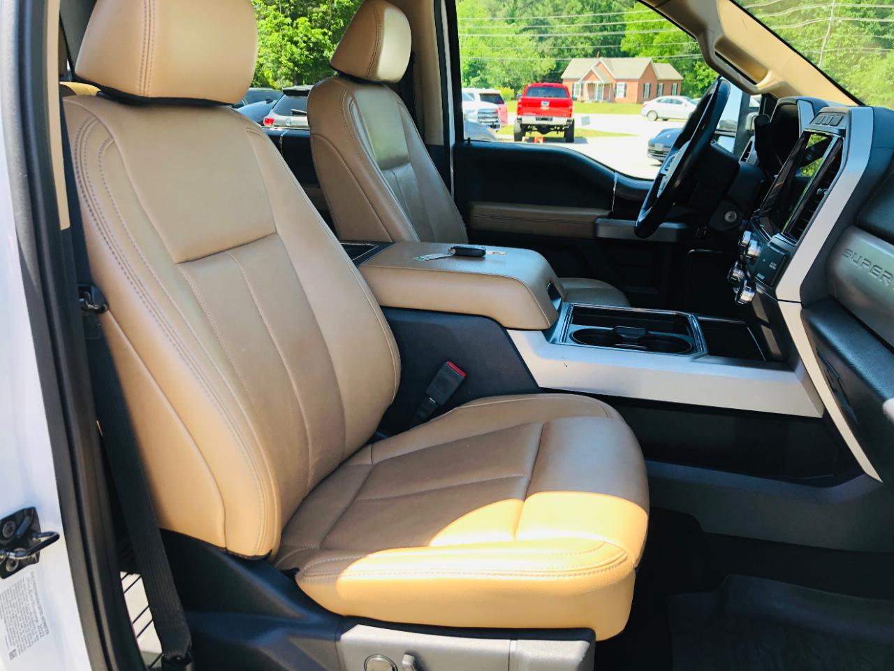 Ford Super Duty F-250 SRW 4WD Crew Cab 156" Lariat 2022