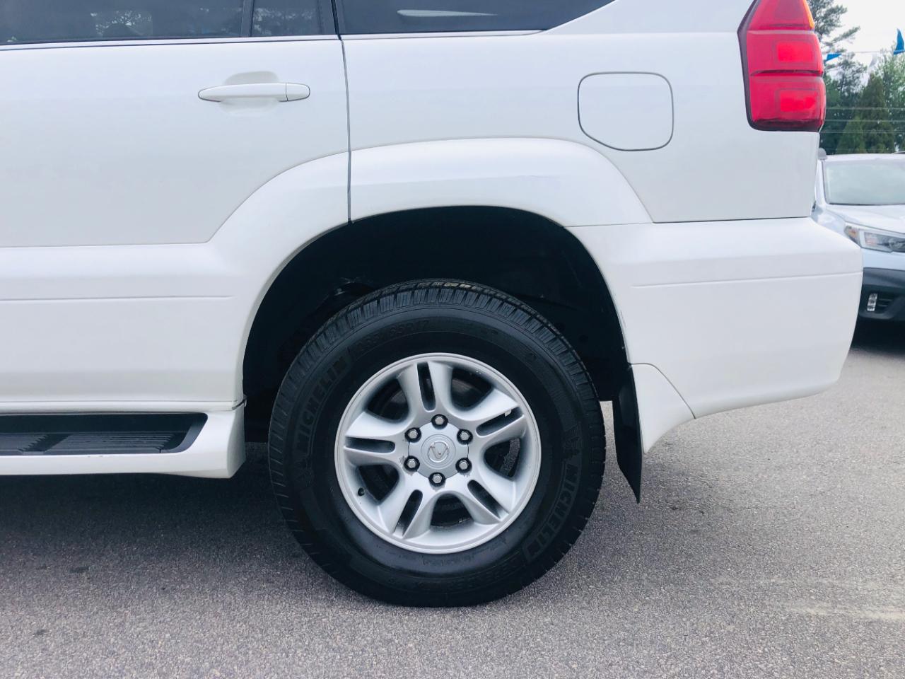 Lexus GX 470 4dr SUV 4WD 2004