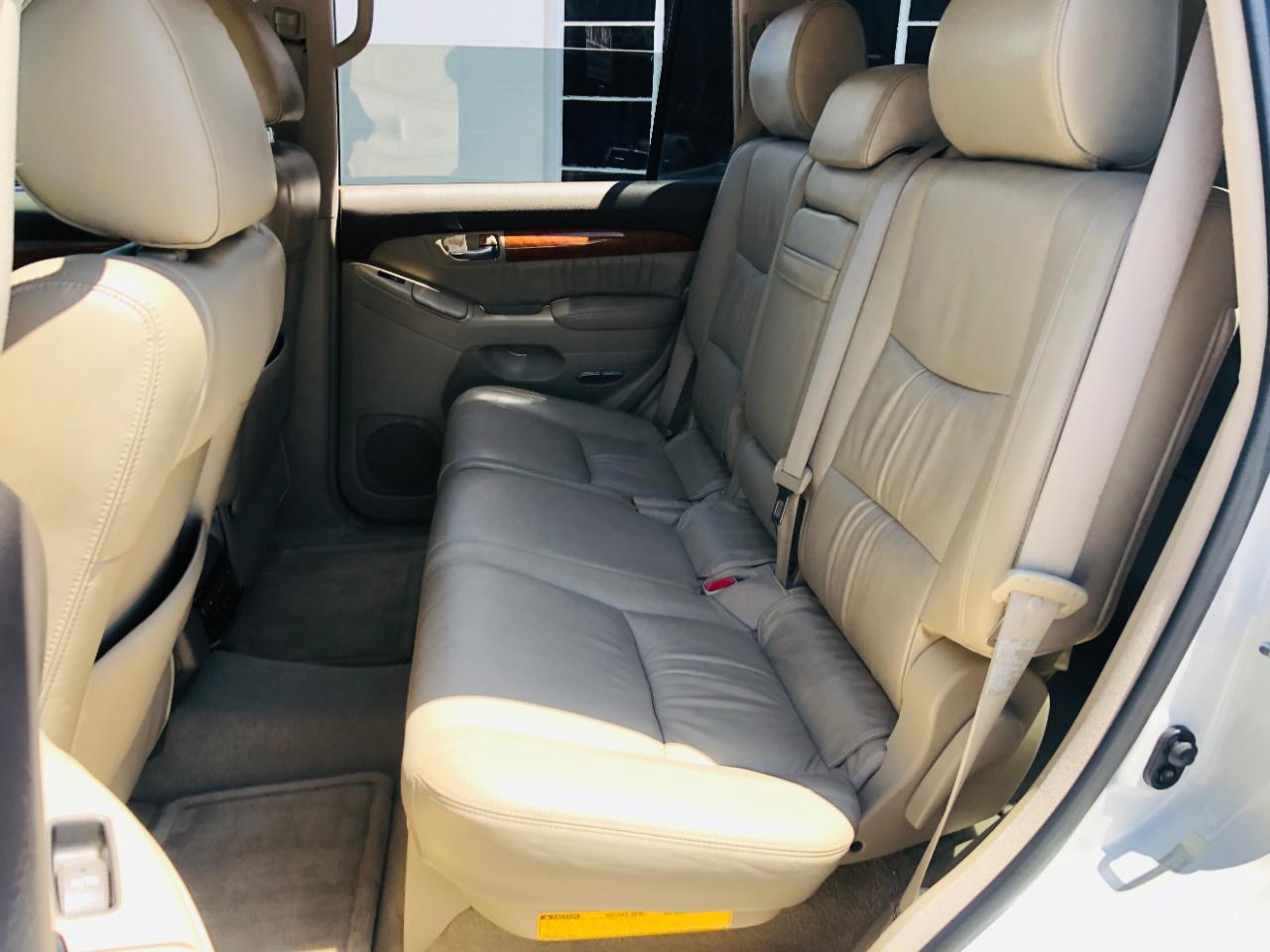 Lexus GX 470 4dr SUV 4WD 2004