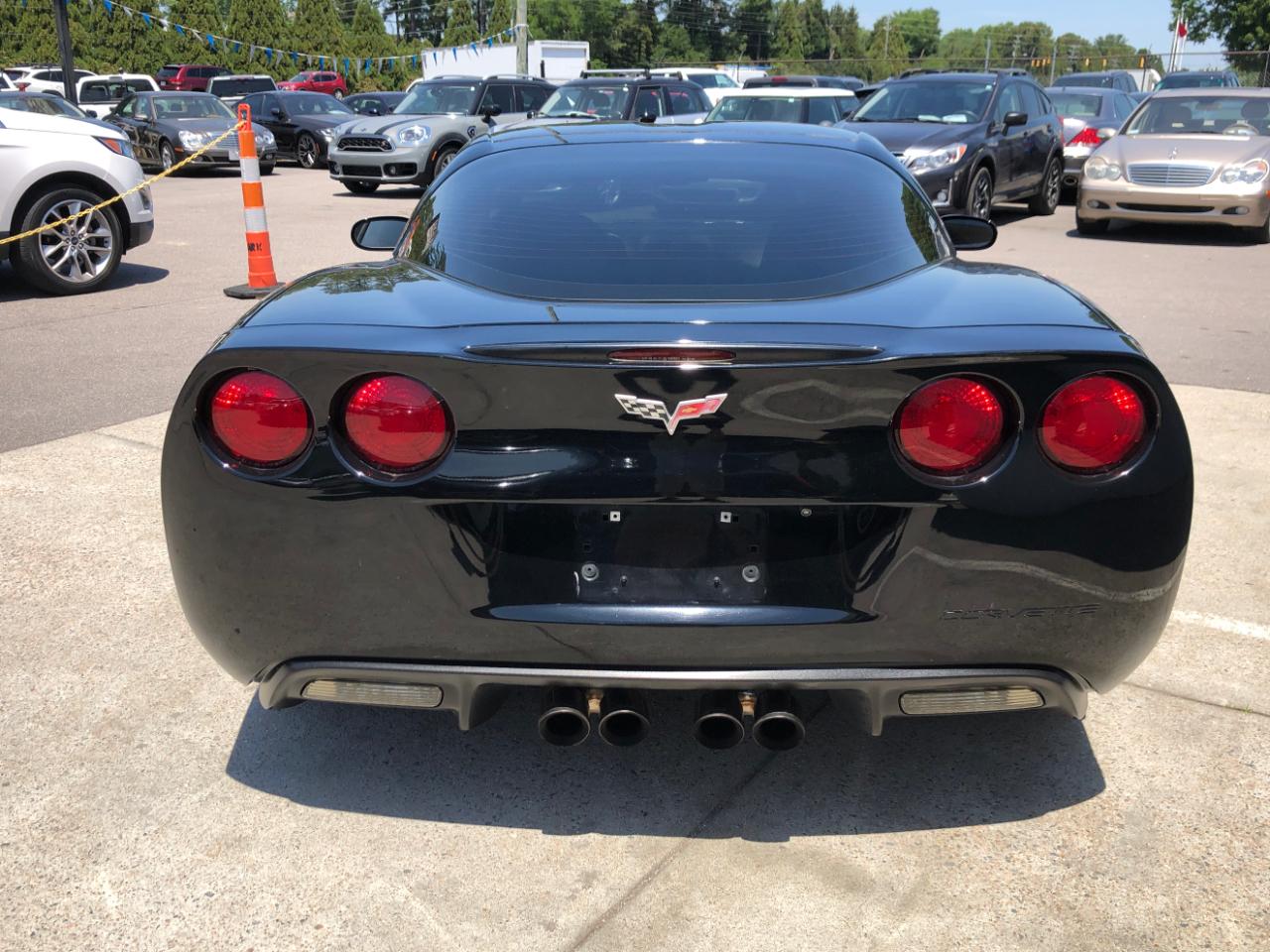 Chevrolet Corvette 2dr Cpe 2005