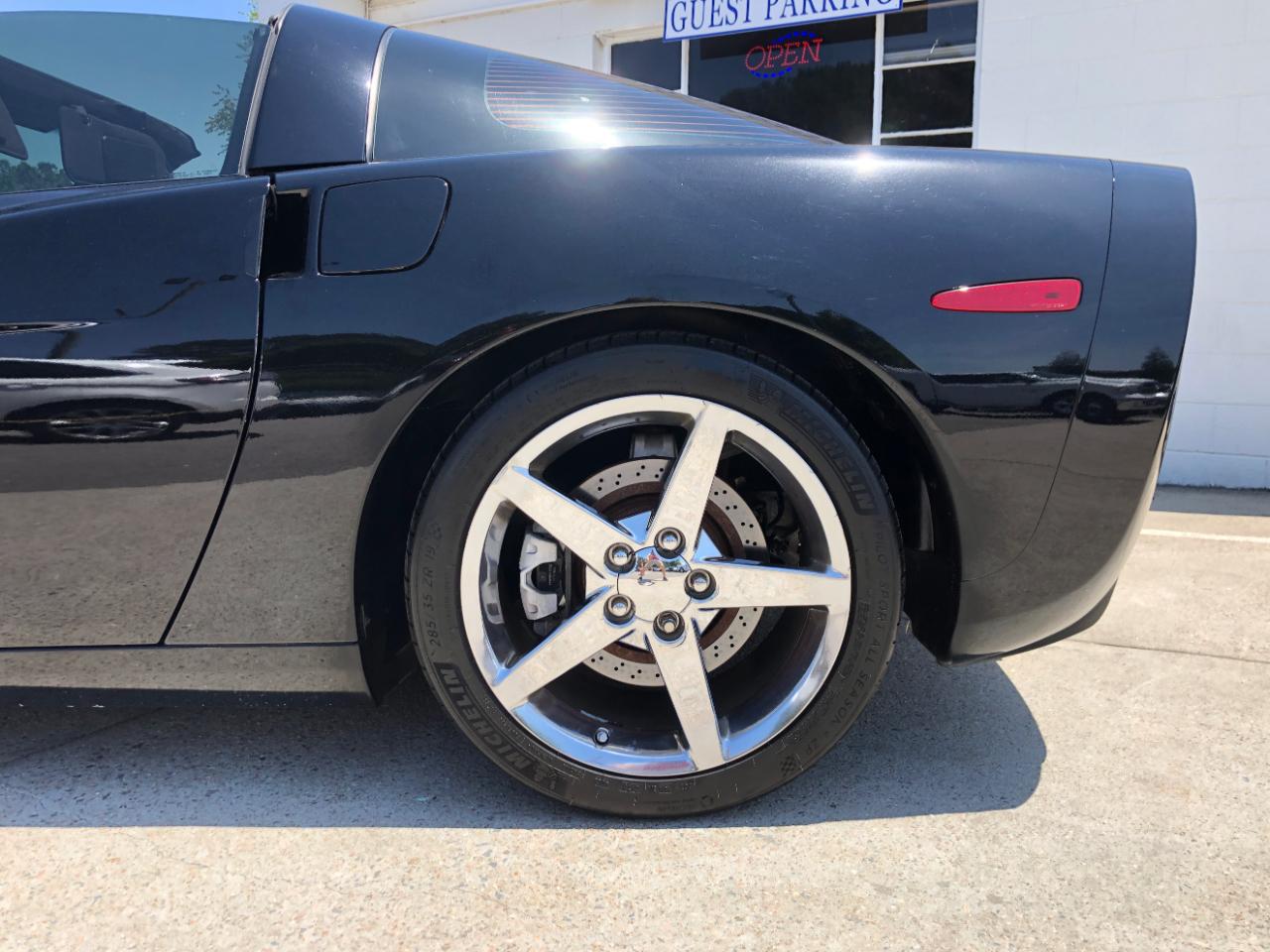 Chevrolet Corvette 2dr Cpe 2005