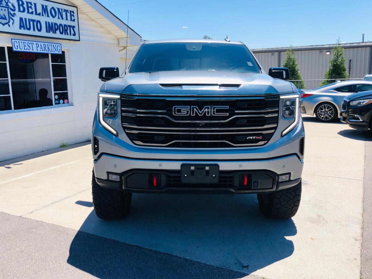GMC Sierra 1500 4WD Crew Cab 147" AT4 2023