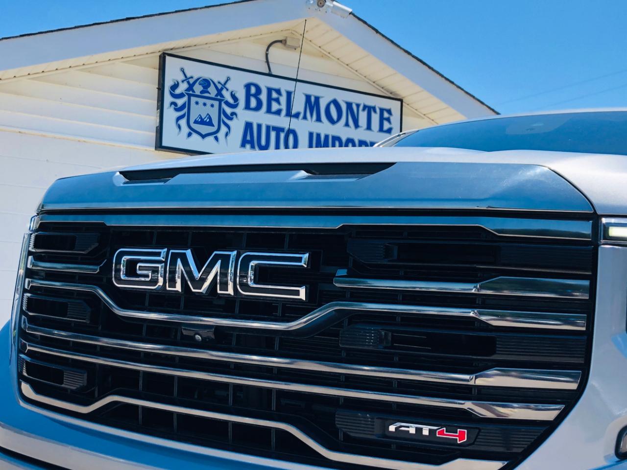 GMC Sierra 1500 4WD Crew Cab 147" AT4 2023