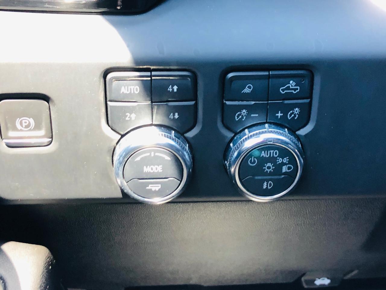 GMC Sierra 1500 4WD Crew Cab 147" AT4 2023