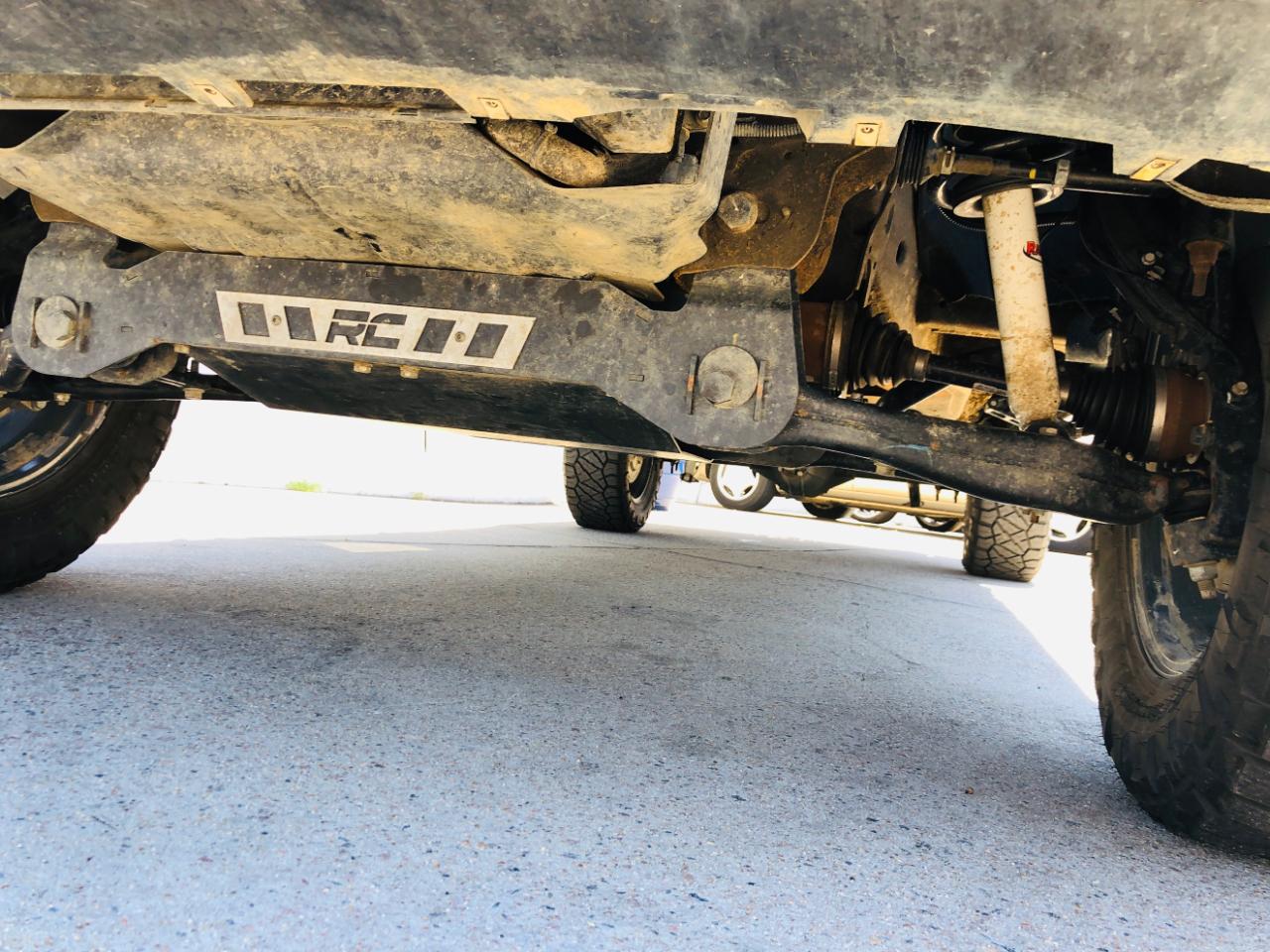 GMC Sierra 1500 4WD Crew Cab 147" AT4 2023