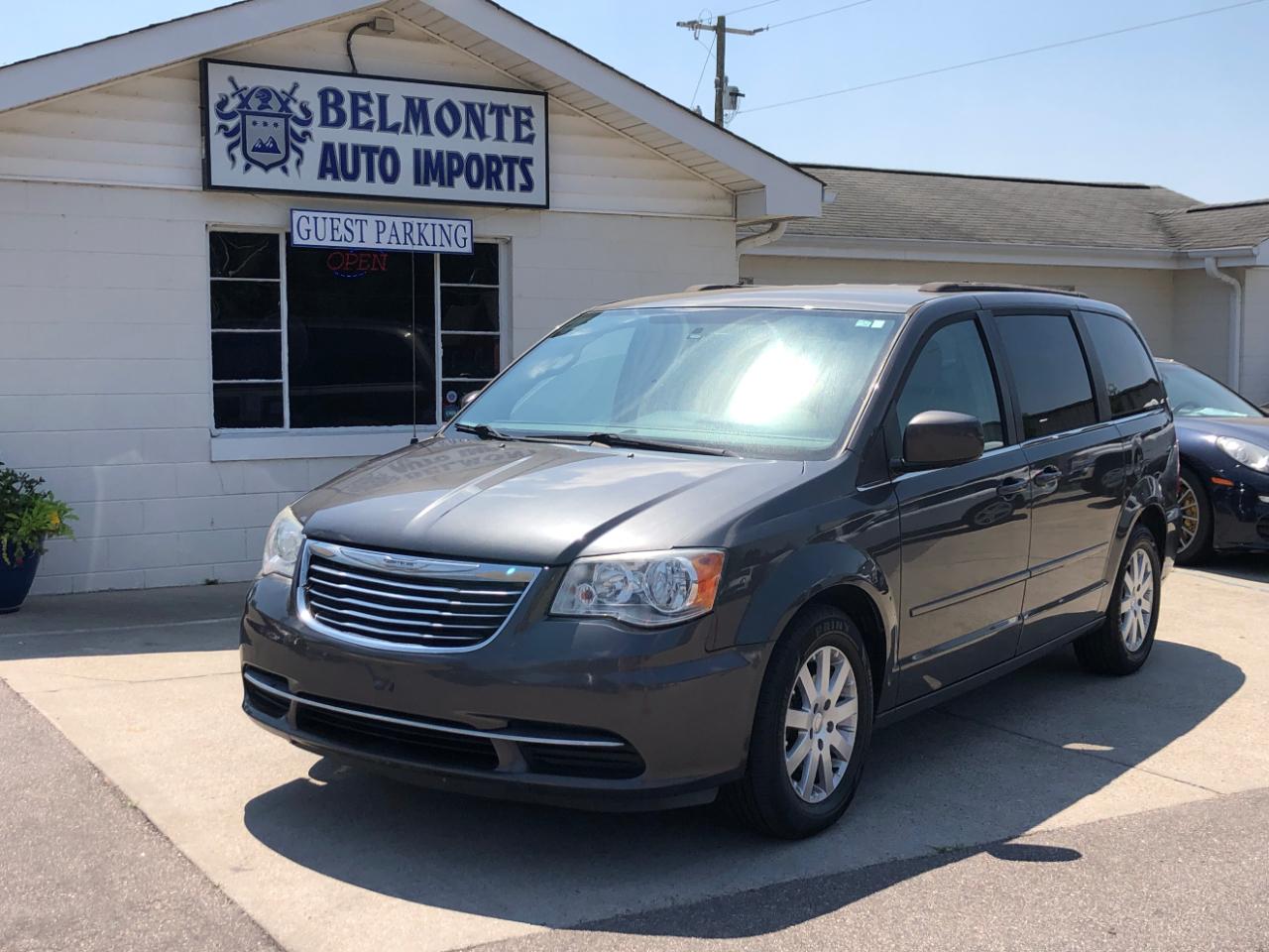 Chrysler Town & Country 4dr LX FWD 2016