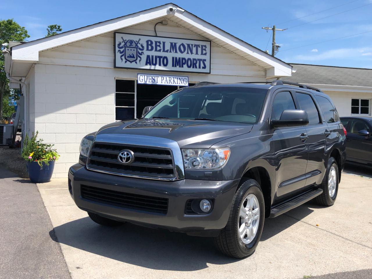 Toyota Sequoia RWD LV8 6-Spd AT SR5 (Natl) 2011