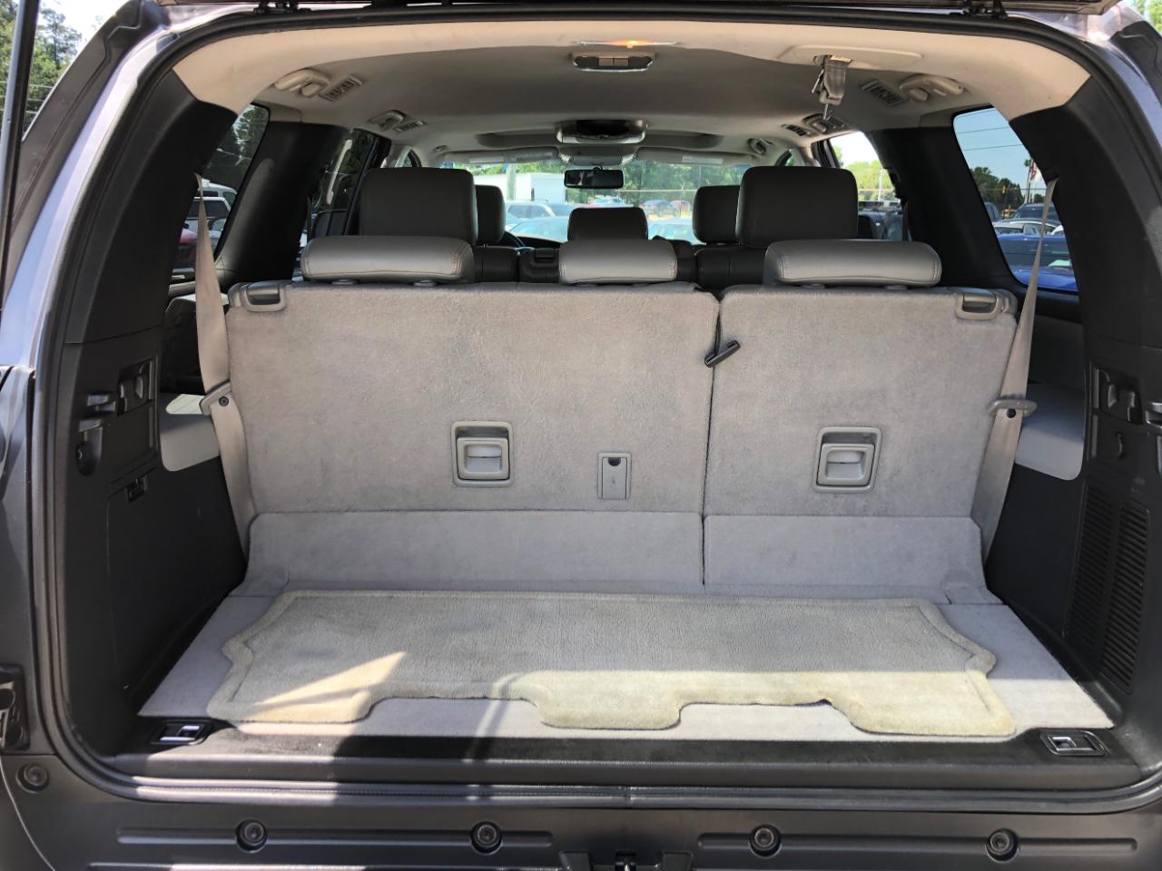 Toyota Sequoia RWD LV8 6-Spd AT SR5 (Natl) 2011