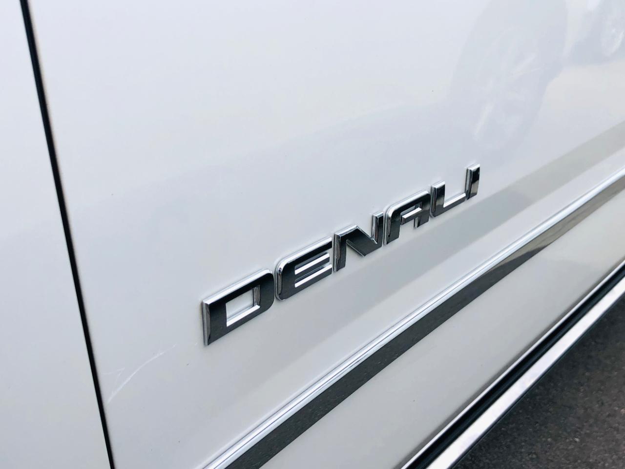 GMC Yukon XL 4WD 4dr Denali 2018