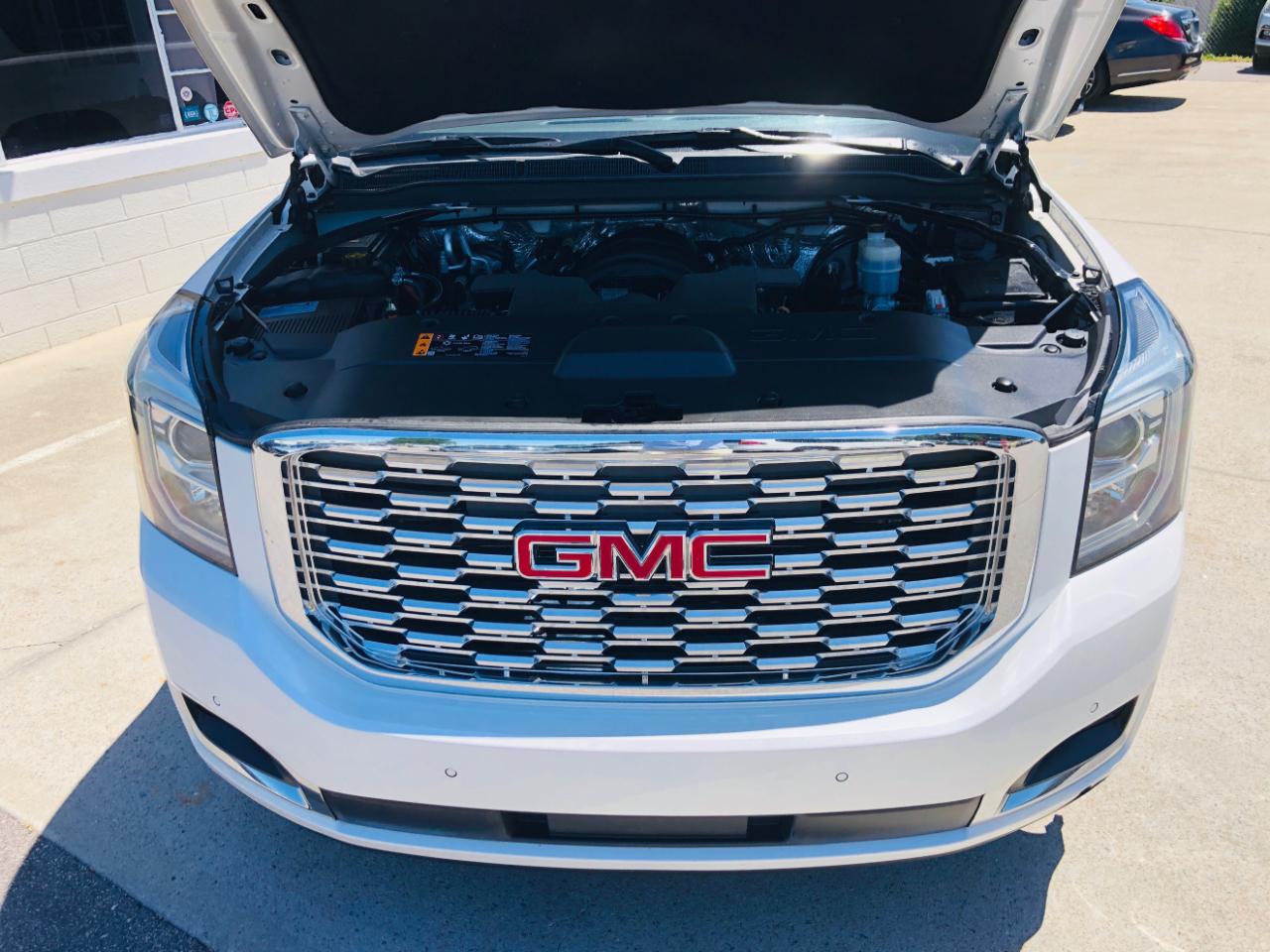 GMC Yukon XL 4WD 4dr Denali 2018