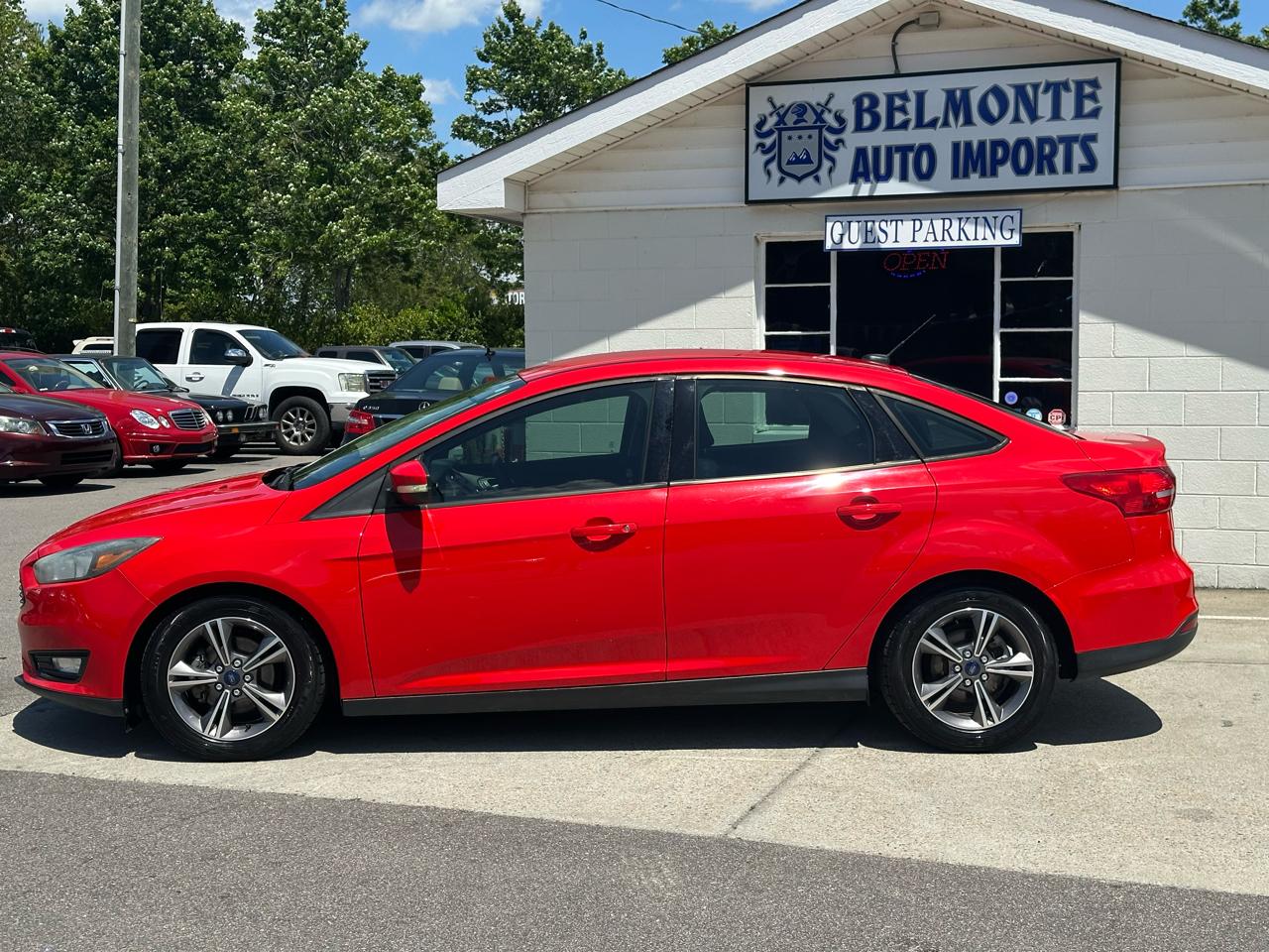 Ford Focus SE Sedan 2017
