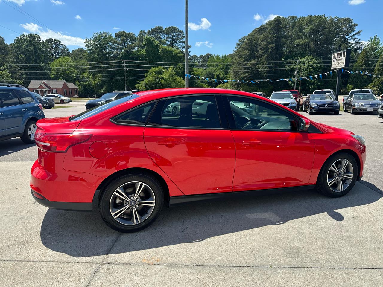 Ford Focus SE Sedan 2017