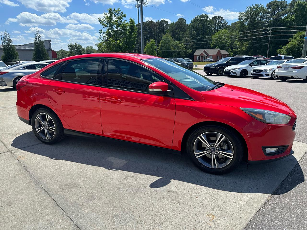 Ford Focus SE Sedan 2017