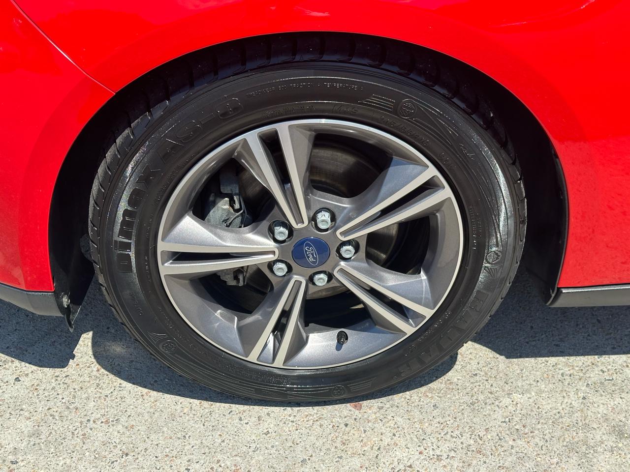 Ford Focus SE Sedan 2017