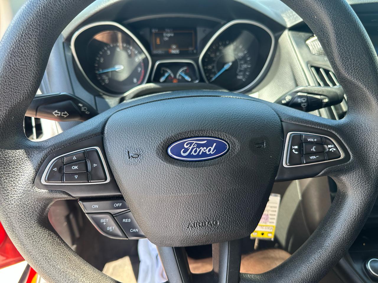 Ford Focus SE Sedan 2017