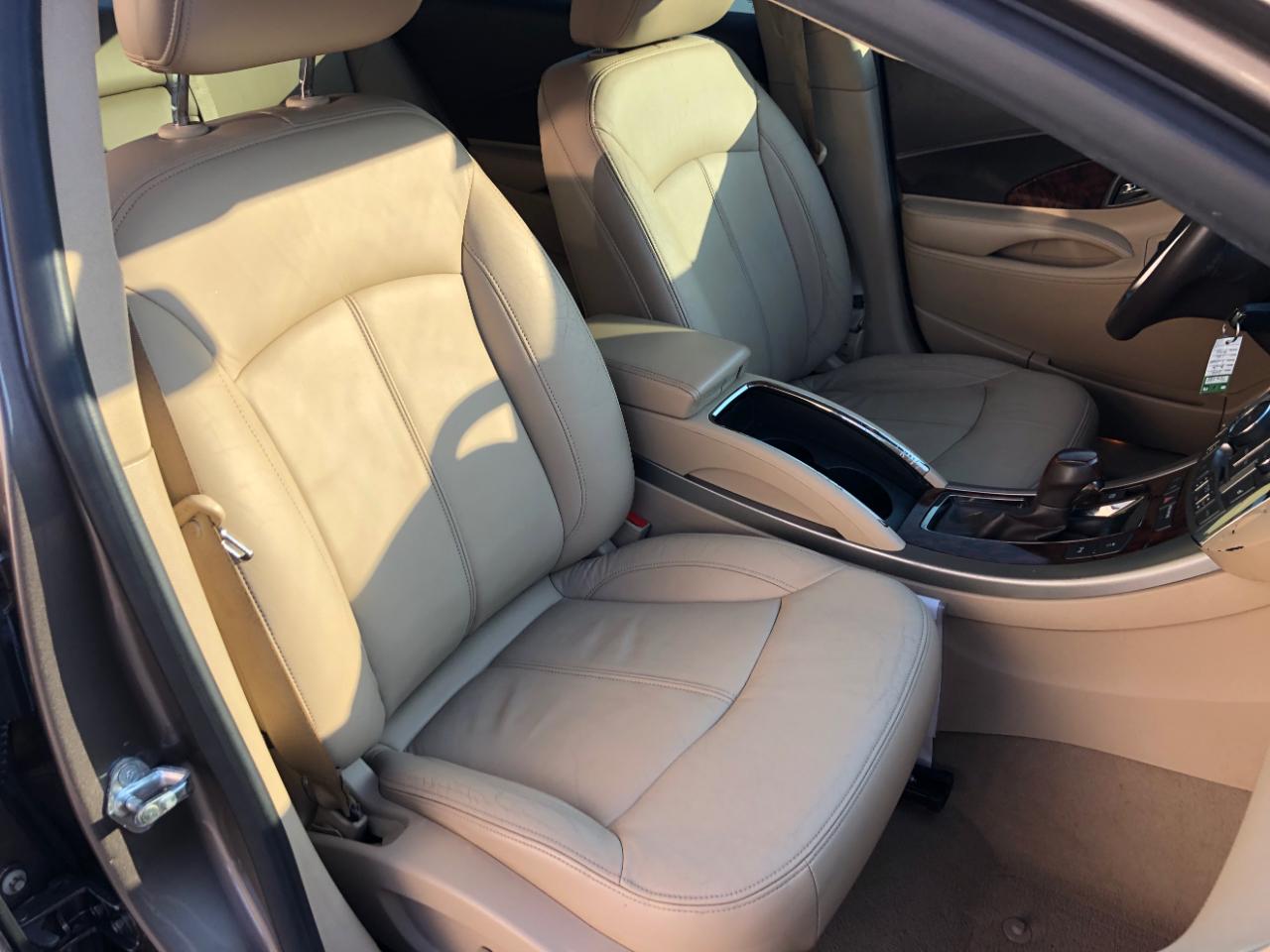 Buick LaCrosse 4dr Sdn CXL 3.0L FWD 2010
