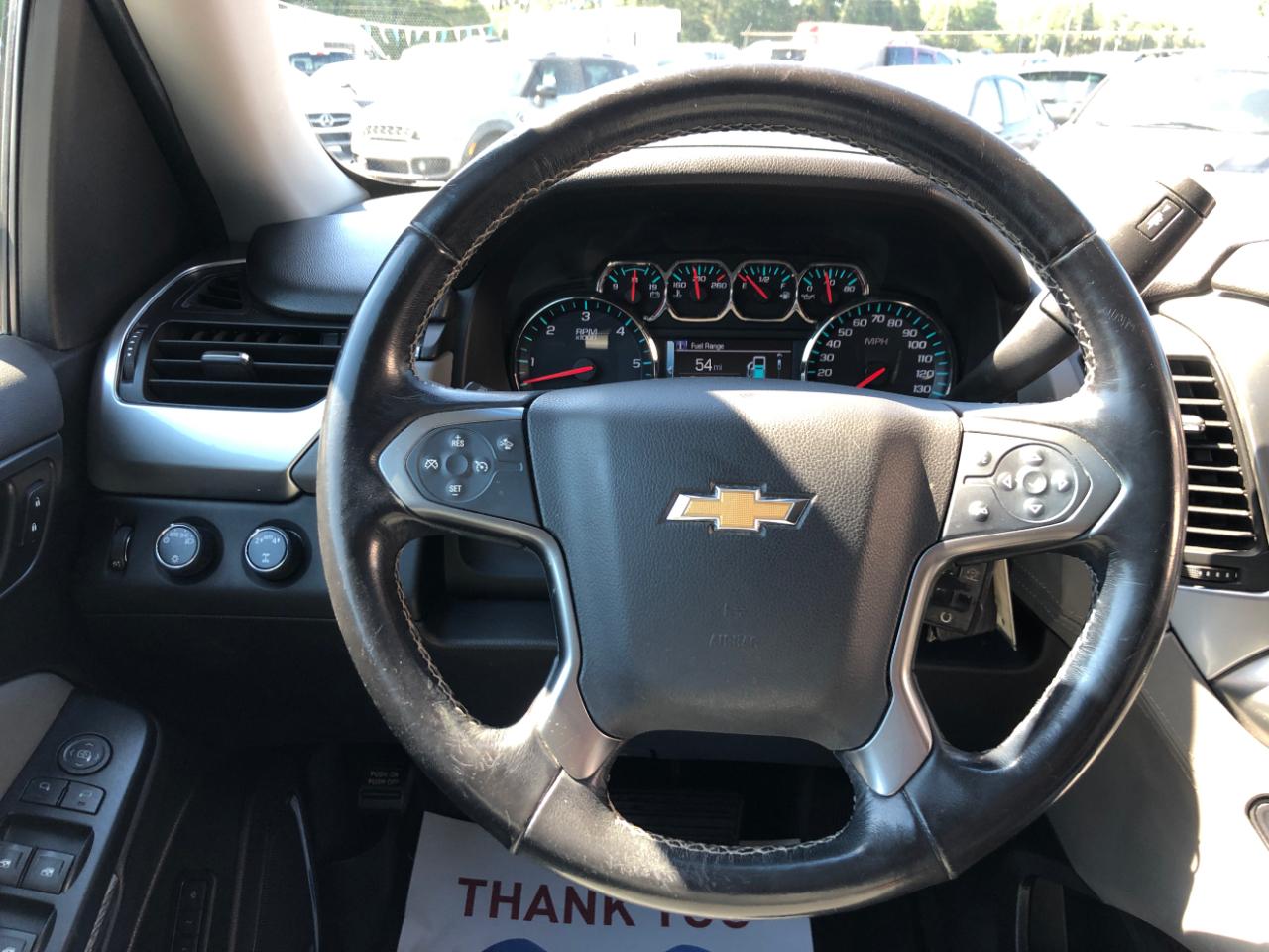 Chevrolet Suburban 4WD 4dr 1500 LT 2019