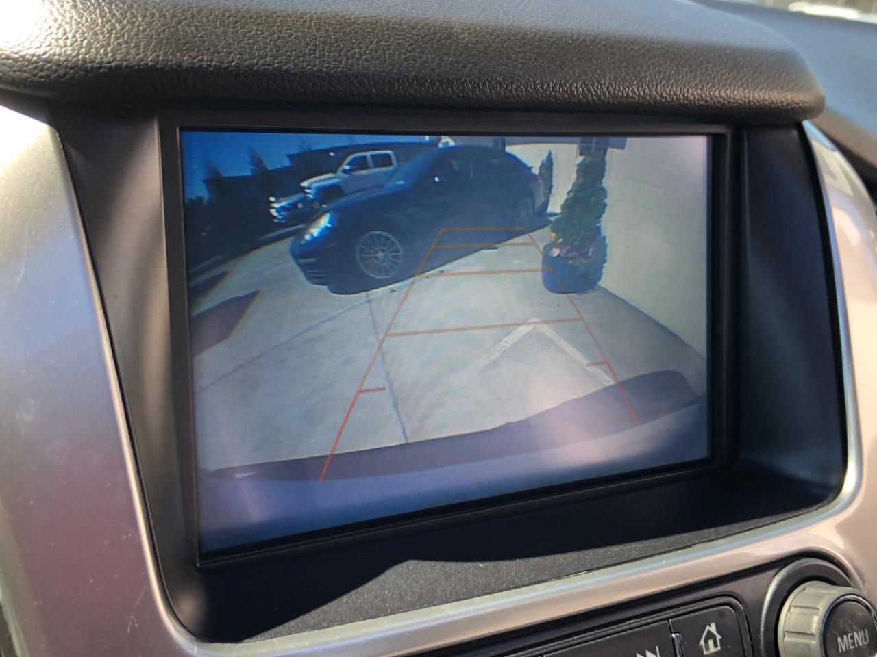 Chevrolet Suburban 4WD 4dr 1500 LT 2019