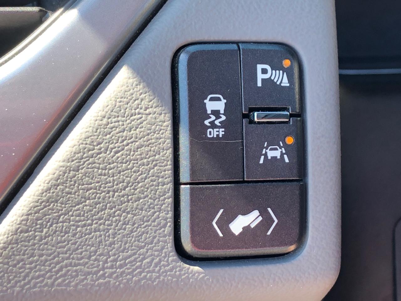 Chevrolet Suburban 4WD 4dr 1500 LT 2019