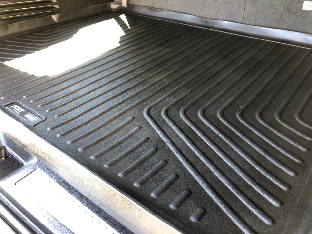 Chevrolet Suburban 4WD 4dr 1500 LT 2019
