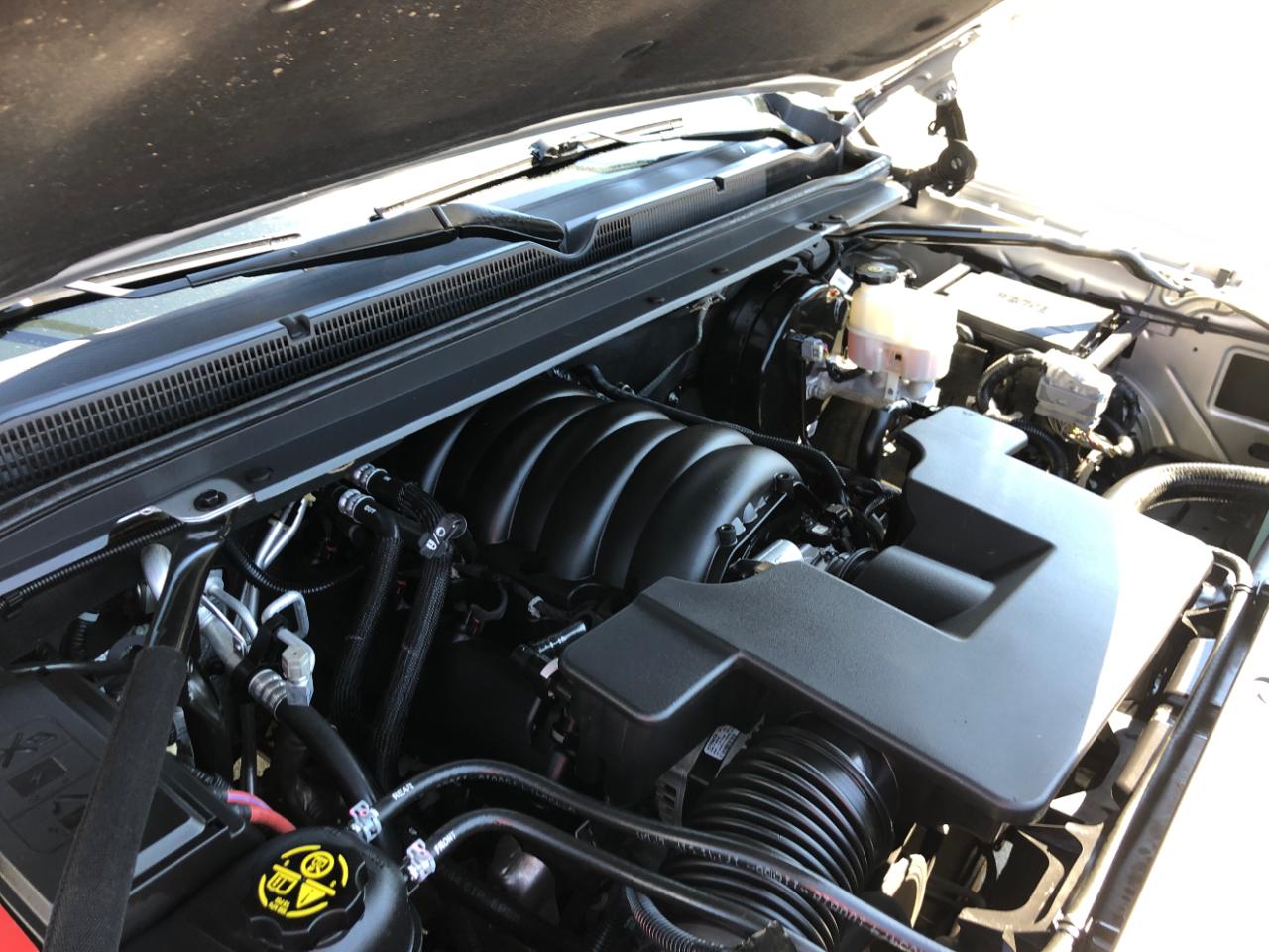 Chevrolet Suburban 4WD 4dr 1500 LT 2019