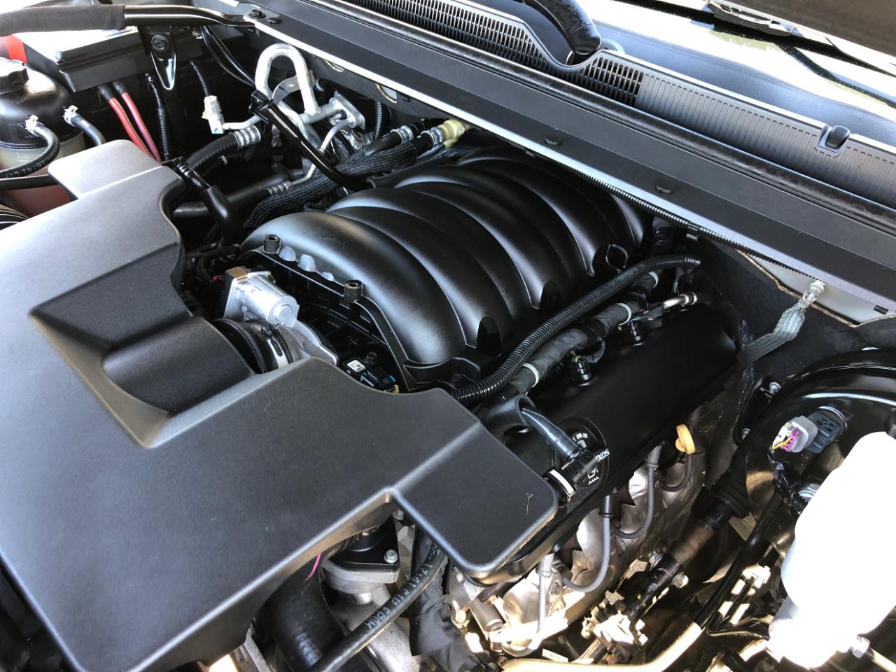 Chevrolet Suburban 4WD 4dr 1500 LT 2019
